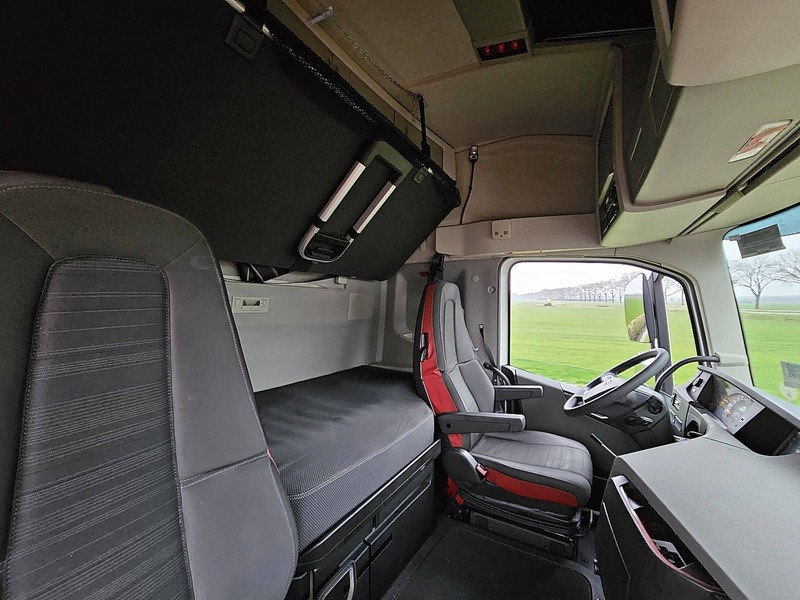 Nyergesvontató Volvo FH 460 I-PARK-C VOITH RET.: 16 kép.