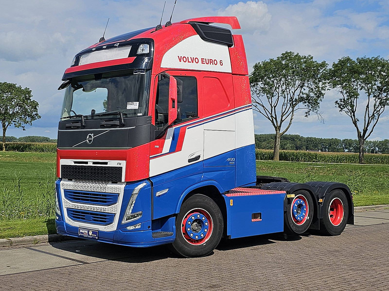 Volvo FH 460 XL 6X2 I-SAVE LED - Nyergesvontató: 2 kép. Volvo FH 460 XL 6X2 I-SAVE LED - Nyergesvontató: 2 kép.