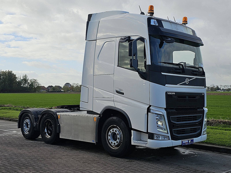 Volvo FH 500 6X2 - Nyergesvontató: 5 kép. Volvo FH 500 6X2 - Nyergesvontató: 5 kép.
