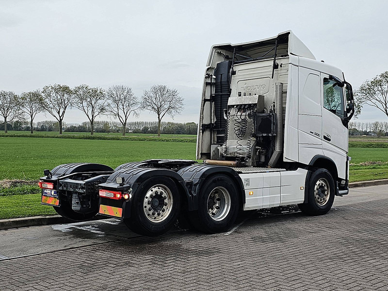 Volvo FH 500 6X2 STEERED PTO+HYDR - Nyergesvontató: 3 kép. Volvo FH 500 6X2 STEERED PTO+HYDR - Nyergesvontató: 3 kép.