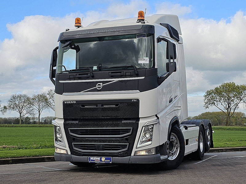 Volvo FH 500 6X2 STEERED PTO+HYDR - Nyergesvontató: 1 kép. Volvo FH 500 6X2 STEERED PTO+HYDR - Nyergesvontató: 1 kép.