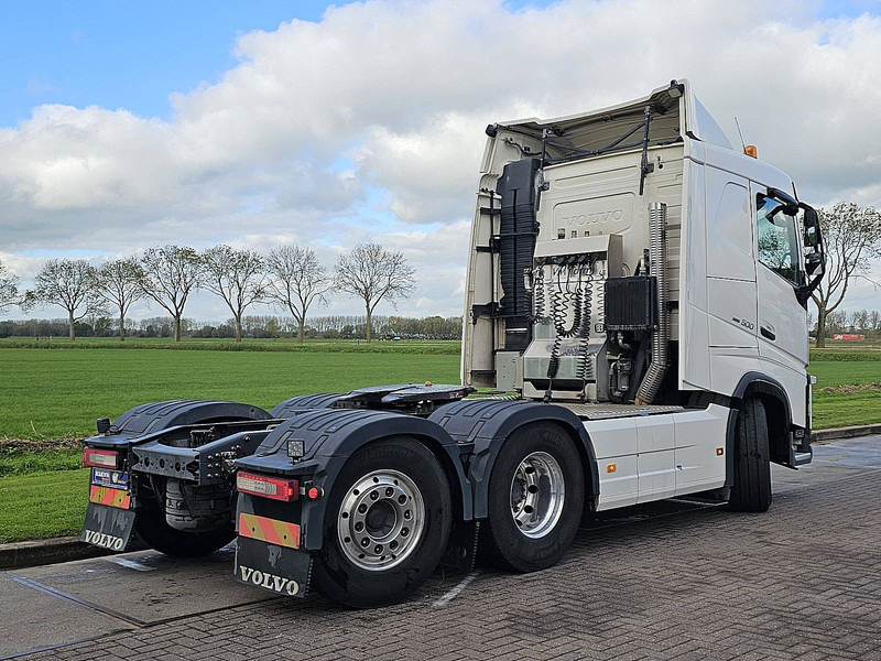 Volvo FH 500 6X2 STEERED PTO+HYDR - Nyergesvontató: 3 kép. Volvo FH 500 6X2 STEERED PTO+HYDR - Nyergesvontató: 3 kép.