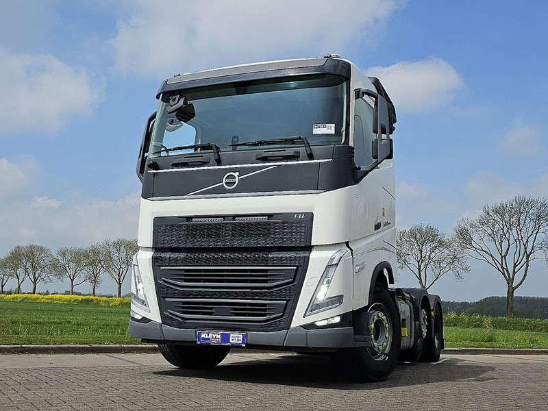 Volvo FH 500 FH5 6X2 STEERED PTO - Nyergesvontató: 1 kép. Volvo FH 500 FH5 6X2 STEERED PTO - Nyergesvontató: 1 kép.