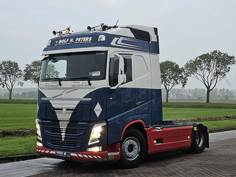 Volvo FH 500 SKIRTS 2X TANK VEB+ - Nyergesvontató: 2 kép. Volvo FH 500 SKIRTS 2X TANK VEB+ - Nyergesvontató: 2 kép.