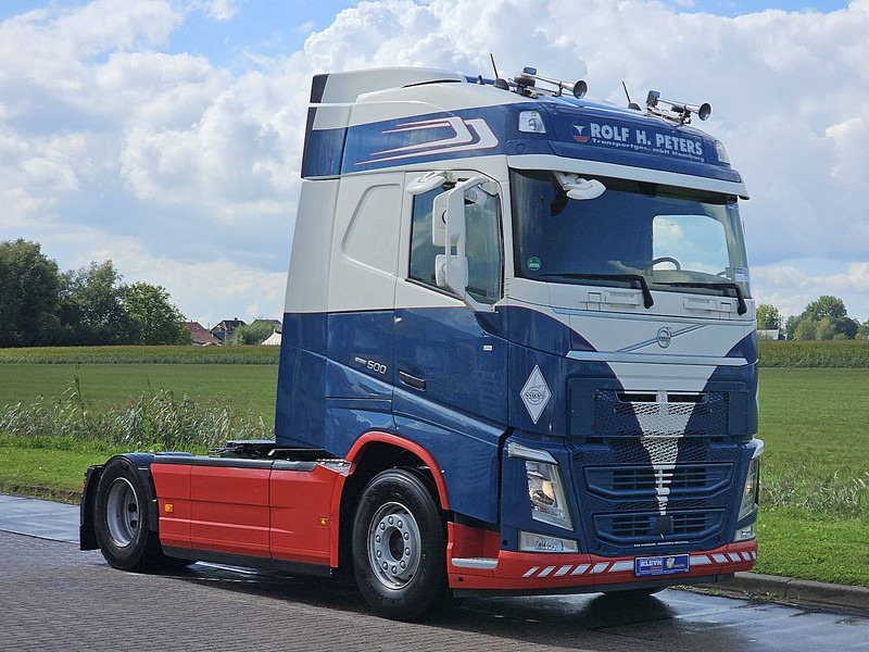Volvo FH 500 SKIRTS 2X TANK VEB+ - Nyergesvontató: 5 kép. Volvo FH 500 SKIRTS 2X TANK VEB+ - Nyergesvontató: 5 kép.