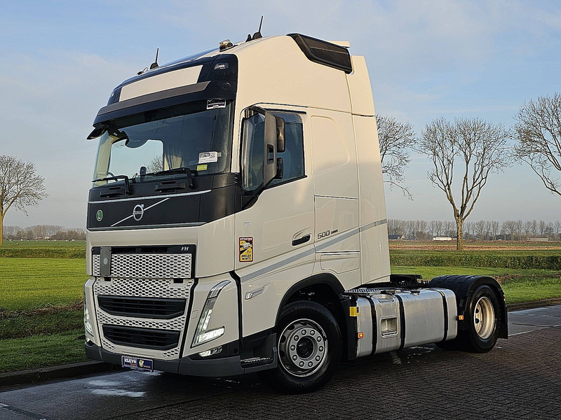 Volvo FH 500 XL - Nyergesvontató: 2 kép. Volvo FH 500 XL - Nyergesvontató: 2 kép.