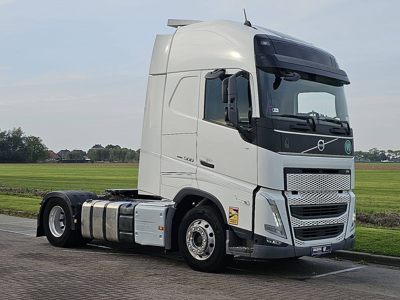 Volvo FH 500 XL - Nyergesvontató: 5 kép. Volvo FH 500 XL - Nyergesvontató: 5 kép.