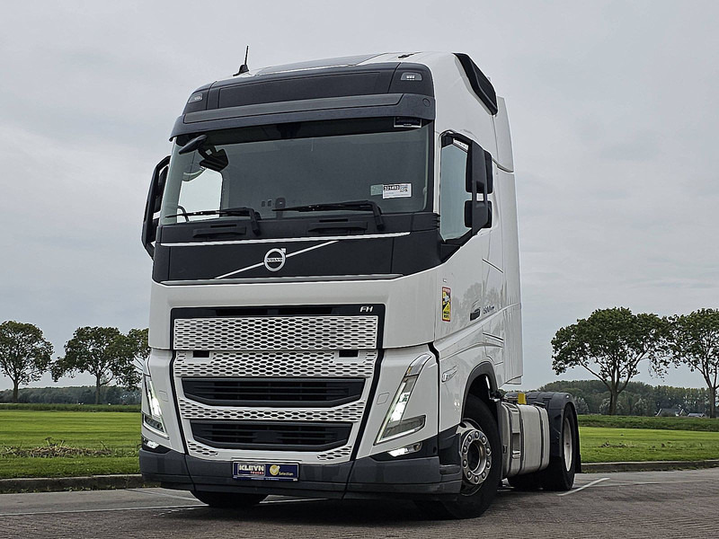Volvo FH 500 XL - Nyergesvontató: 1 kép. Volvo FH 500 XL - Nyergesvontató: 1 kép.