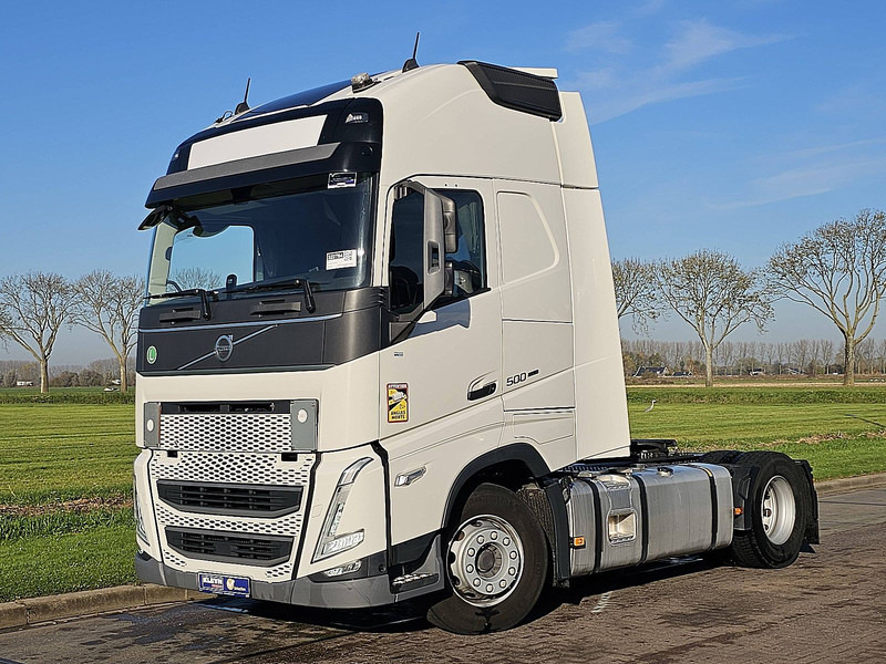 Volvo FH 500 XL, - Nyergesvontató: 2 kép. Volvo FH 500 XL, - Nyergesvontató: 2 kép.