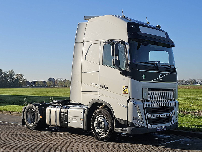 Volvo FH 500 XL, - Nyergesvontató: 5 kép. Volvo FH 500 XL, - Nyergesvontató: 5 kép.