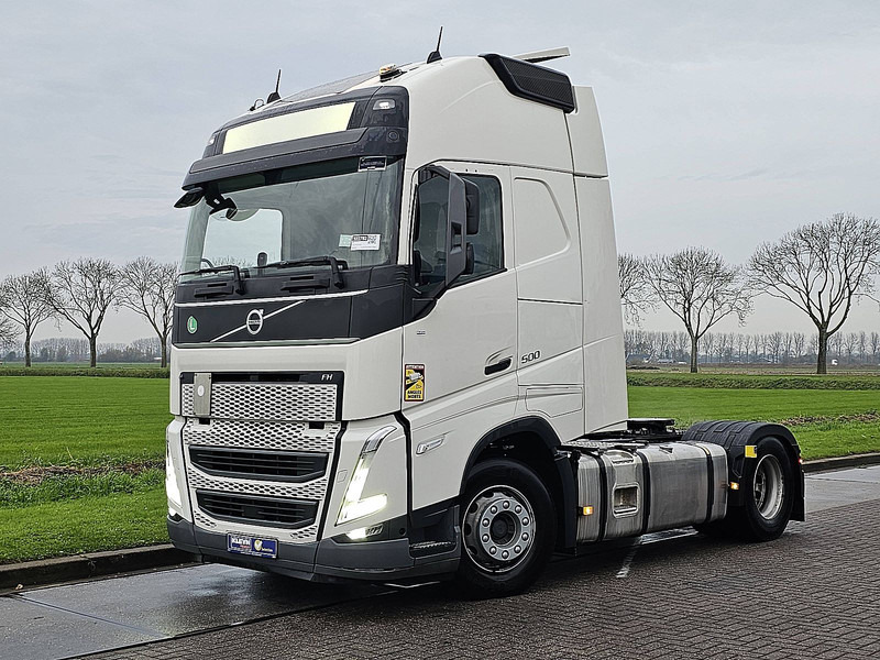 Volvo FH 500 XL, - Nyergesvontató: 2 kép. Volvo FH 500 XL, - Nyergesvontató: 2 kép.