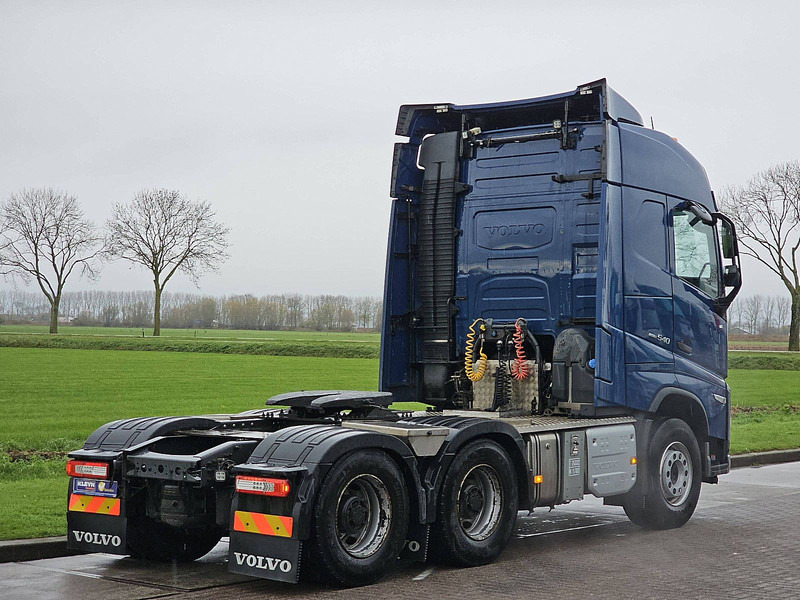 Volvo FH 540 6X4 FH5 HYDR. - Nyergesvontató: 3 kép. Volvo FH 540 6X4 FH5 HYDR. - Nyergesvontató: 3 kép.