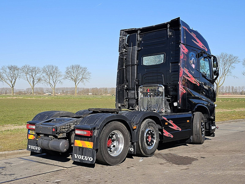 Volvo FH 540 - Nyergesvontató: 3 kép. Volvo FH 540 - Nyergesvontató: 3 kép.