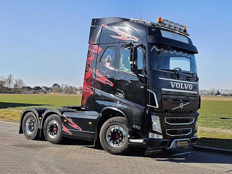 Volvo FH 540 - Nyergesvontató: 5 kép. Volvo FH 540 - Nyergesvontató: 5 kép.