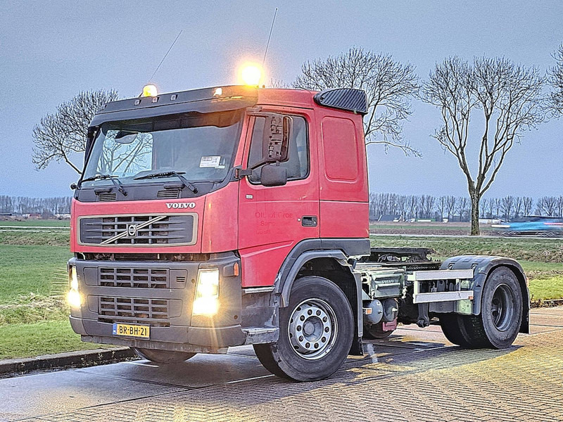 Volvo FM 12.340 NL-TRUCK - Nyergesvontató: 2 kép. Volvo FM 12.340 NL-TRUCK - Nyergesvontató: 2 kép.