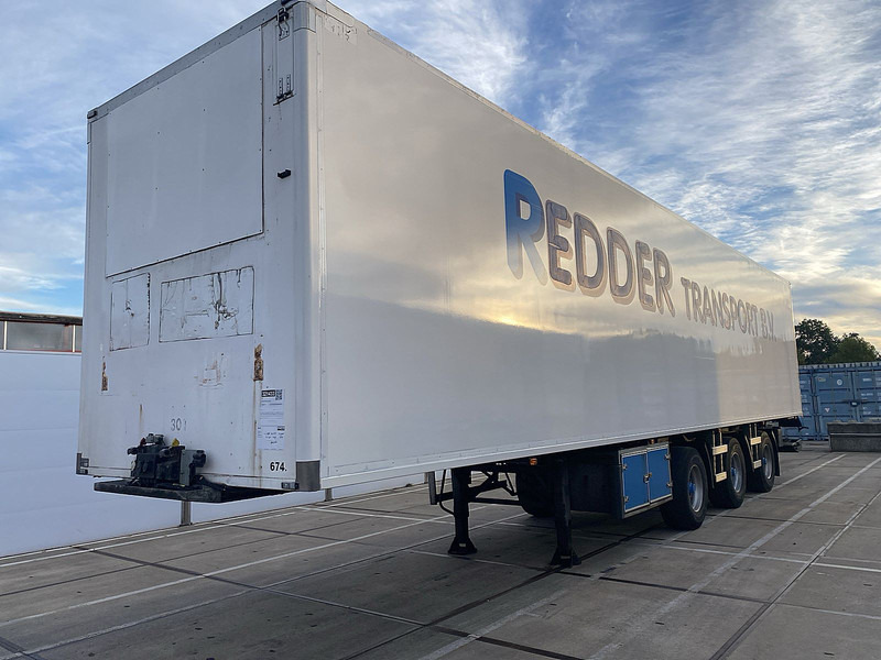 Pacton R3-001 2X STEER AXLE LIFT - Félpótkocsi dobozos: 1 kép. Pacton R3-001 2X STEER AXLE LIFT - Félpótkocsi dobozos: 1 kép.