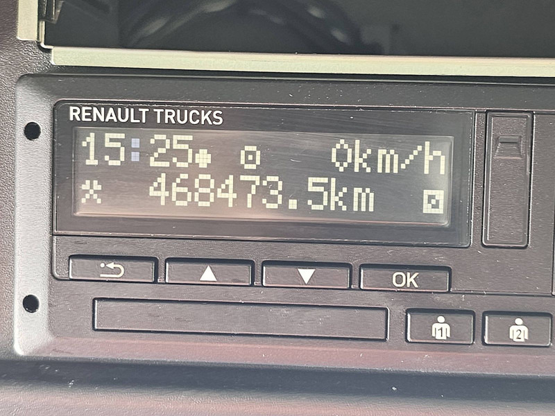 Dobozos felépítményű teherautó Renault D 240 11.9T AIRCO TAILLIFT: 9 kép.