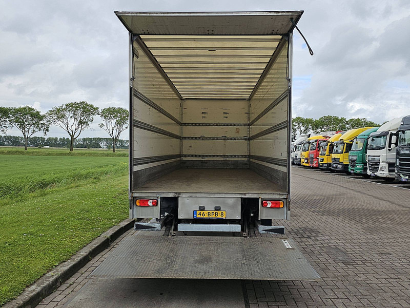 Dobozos felépítményű teherautó Renault D 250 11.9T A/C NEW ENGINE: 15 kép.