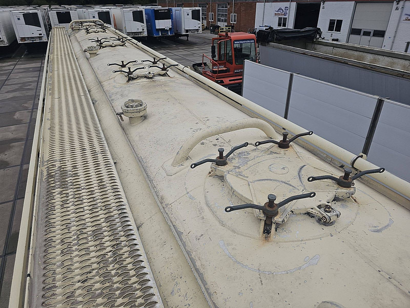 SPITZER KIP 60, ADR - Tartályos félpótkocsi: 5 kép. SPITZER KIP 60, ADR - Tartályos félpótkocsi: 5 kép.