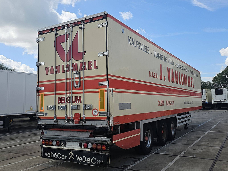 SYSTEM TRAILERS THERMOKING - Félpótkocsi hűtős: 2 kép. SYSTEM TRAILERS THERMOKING - Félpótkocsi hűtős: 2 kép.