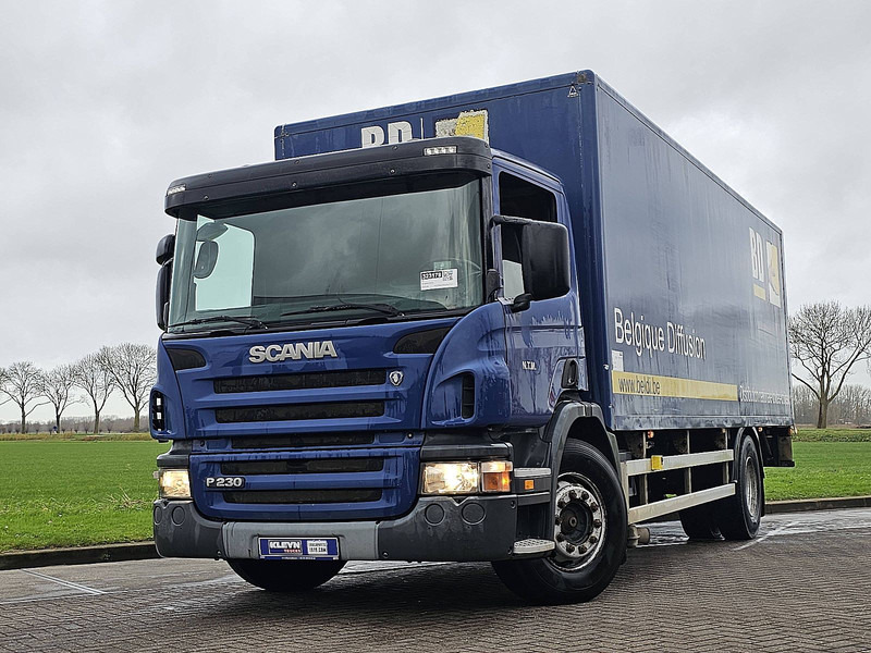 Scania P230 - Dobozos felépítményű teherautó: 1 kép. Scania P230 - Dobozos felépítményű teherautó: 1 kép.