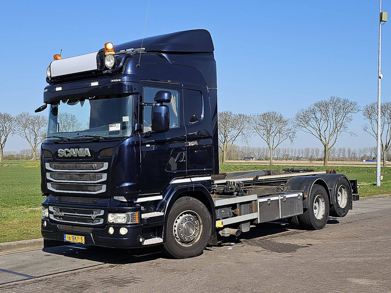 Scania R500 - Horgos rakodó teherautó: 2 kép. Scania R500 - Horgos rakodó teherautó: 2 kép.