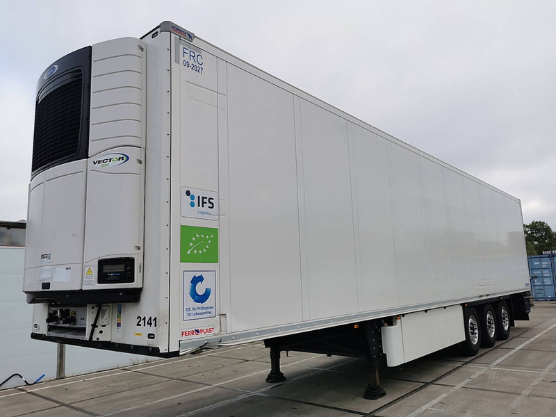 Schmitz Cargobull SCB*S3B Carrier1550D+E,dopp - Félpótkocsi hűtős: 1 kép. Schmitz Cargobull SCB*S3B Carrier1550D+E,dopp - Félpótkocsi hűtős: 1 kép.