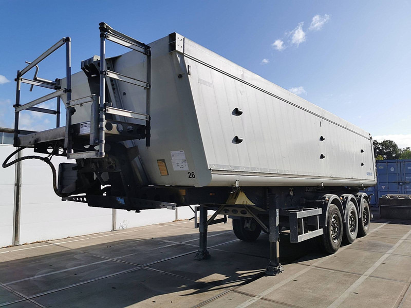 Schmitz Cargobull SGF*S3 - Félpótkocsi billenőplatós: 1 kép. Schmitz Cargobull SGF*S3 - Félpótkocsi billenőplatós: 1 kép.