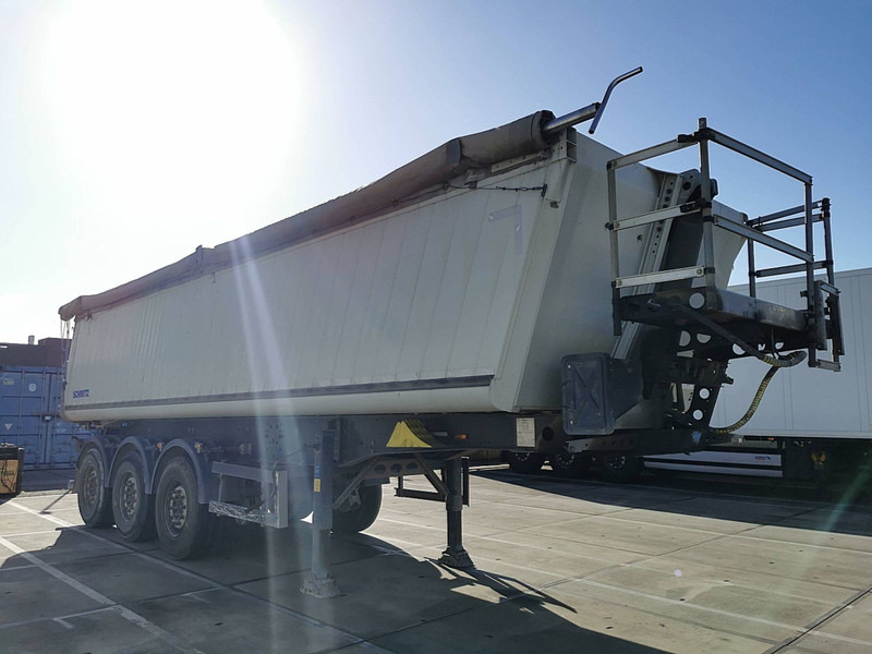 Schmitz Cargobull SGF*S3 - Félpótkocsi billenőplatós: 3 kép. Schmitz Cargobull SGF*S3 - Félpótkocsi billenőplatós: 3 kép.