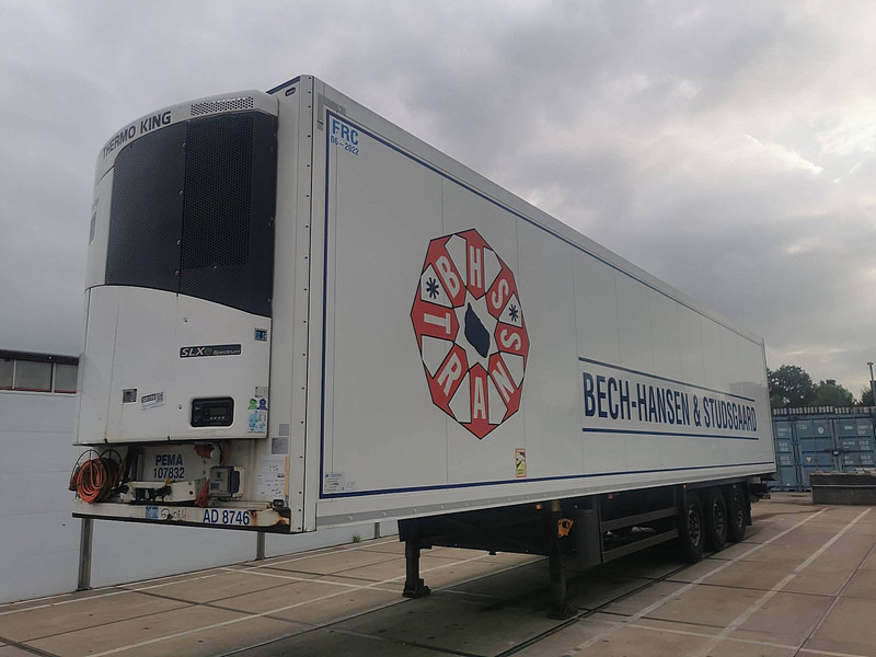 Schmitz Cargobull SKO 24 DOPPELSTOCK bi-temp - Félpótkocsi hűtős: 1 kép. Schmitz Cargobull SKO 24 DOPPELSTOCK bi-temp - Félpótkocsi hűtős: 1 kép.