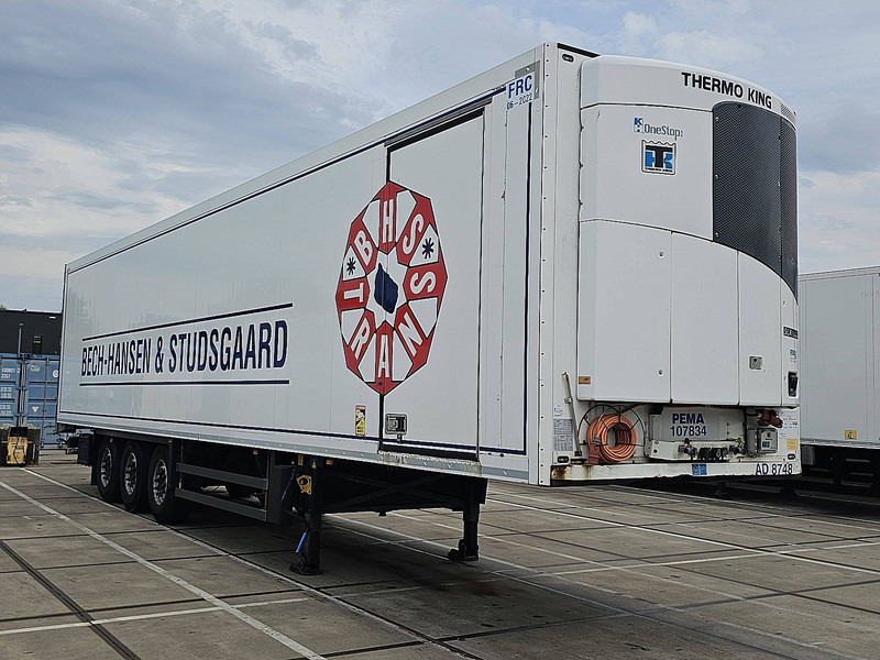 Schmitz Cargobull SKO 24 DOPPELSTOCK bi-temp - Félpótkocsi hűtős: 3 kép. Schmitz Cargobull SKO 24 DOPPELSTOCK bi-temp - Félpótkocsi hűtős: 3 kép.