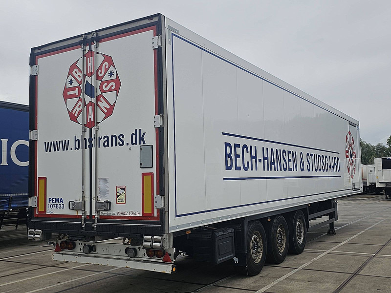 Schmitz Cargobull SKO 24 DOPPELSTOCK bi-temp - Félpótkocsi hűtős: 2 kép. Schmitz Cargobull SKO 24 DOPPELSTOCK bi-temp - Félpótkocsi hűtős: 2 kép.