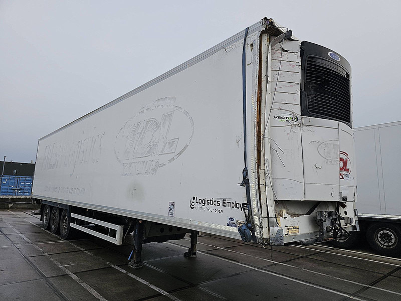 TURBOS HOET carrier vector1950mt - Félpótkocsi hűtős: 3 kép. TURBOS HOET carrier vector1950mt - Félpótkocsi hűtős: 3 kép.
