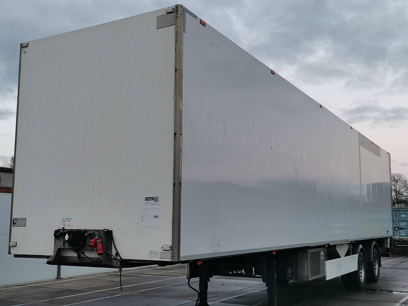 Van Eck U T-2 I chainsystem - Félpótkocsi hűtős: 1 kép. Van Eck U T-2 I chainsystem - Félpótkocsi hűtős: 1 kép.