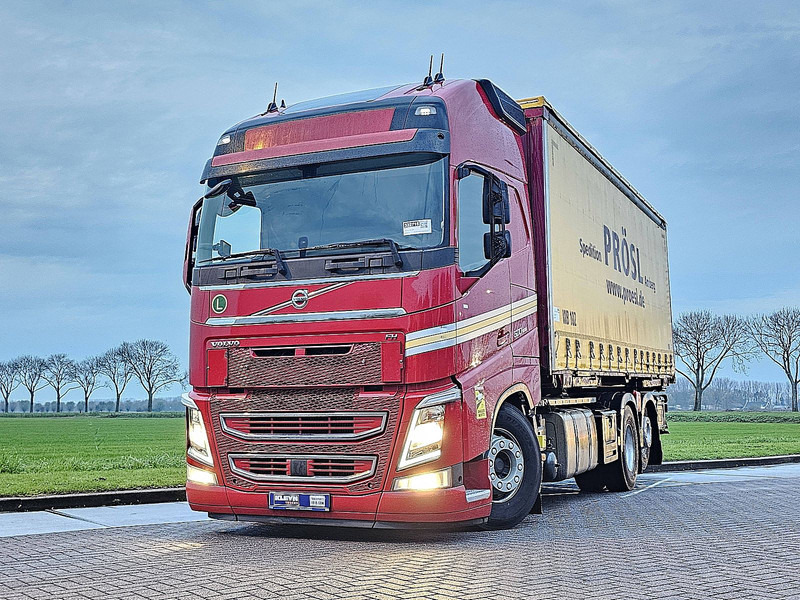 Volvo FH 500 XL 6X2 LIFT - Ponyvás teherautó: 1 kép. Volvo FH 500 XL 6X2 LIFT - Ponyvás teherautó: 1 kép.