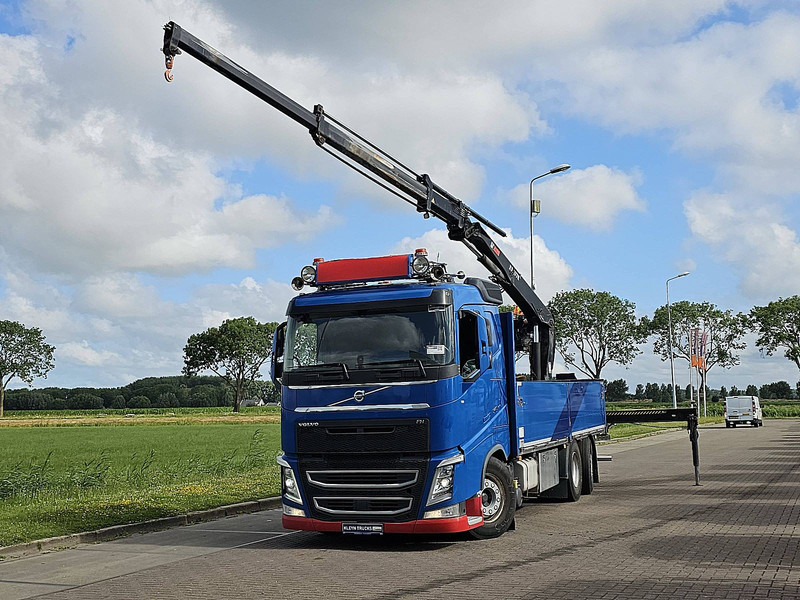 Volvo FH 540 6X2 HIAB 117K PRO - Platós teherautó, Darus autó: 2 kép. Volvo FH 540 6X2 HIAB 117K PRO - Platós teherautó, Darus autó: 2 kép.
