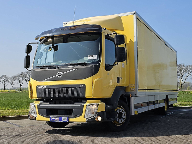 Volvo FL 250.12 AIRCO TAILLIFT - Dobozos felépítményű teherautó: 1 kép. Volvo FL 250.12 AIRCO TAILLIFT - Dobozos felépítményű teherautó: 1 kép.