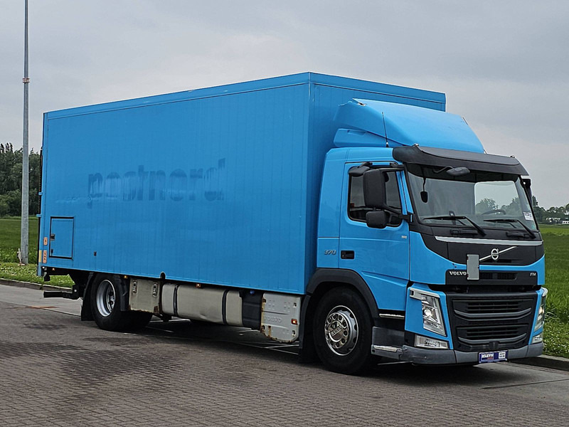 Volvo FM 370 19.5T 2.5T LIFT AIRC - Dobozos felépítményű teherautó: 5 kép. Volvo FM 370 19.5T 2.5T LIFT AIRC - Dobozos felépítményű teherautó: 5 kép.