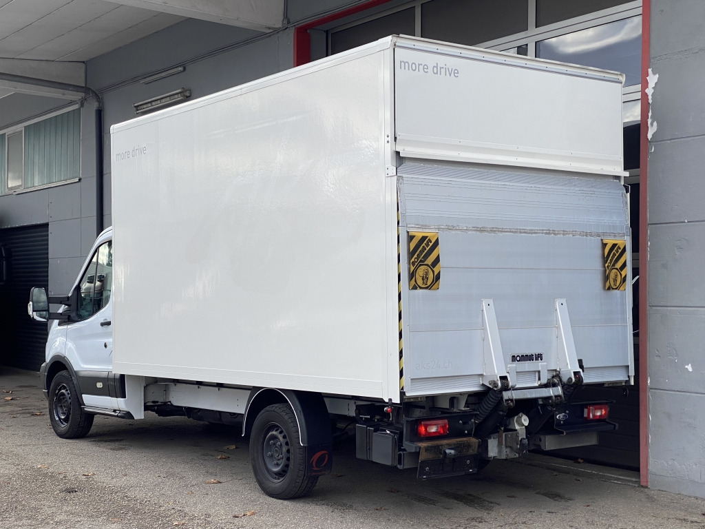 Dobozos kisteherautó Ford Transit 4x4 L4 Klima 4mKoffer + LBW Tempomat AHK: 9 kép. Dobozos kisteherautó Ford Transit 4x4 L4 Klima 4mKoffer + LBW Tempomat AHK: 9 kép.
