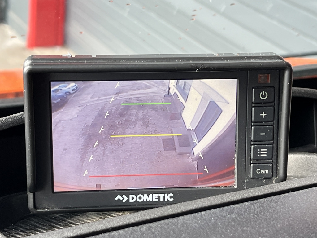 Iveco Daily 35S14 MAXI 4,35m Portaltüren Klima Kamera - Dobozos kisteherautó: 3 kép. Iveco Daily 35S14 MAXI 4,35m Portaltüren Klima Kamera - Dobozos kisteherautó: 3 kép.