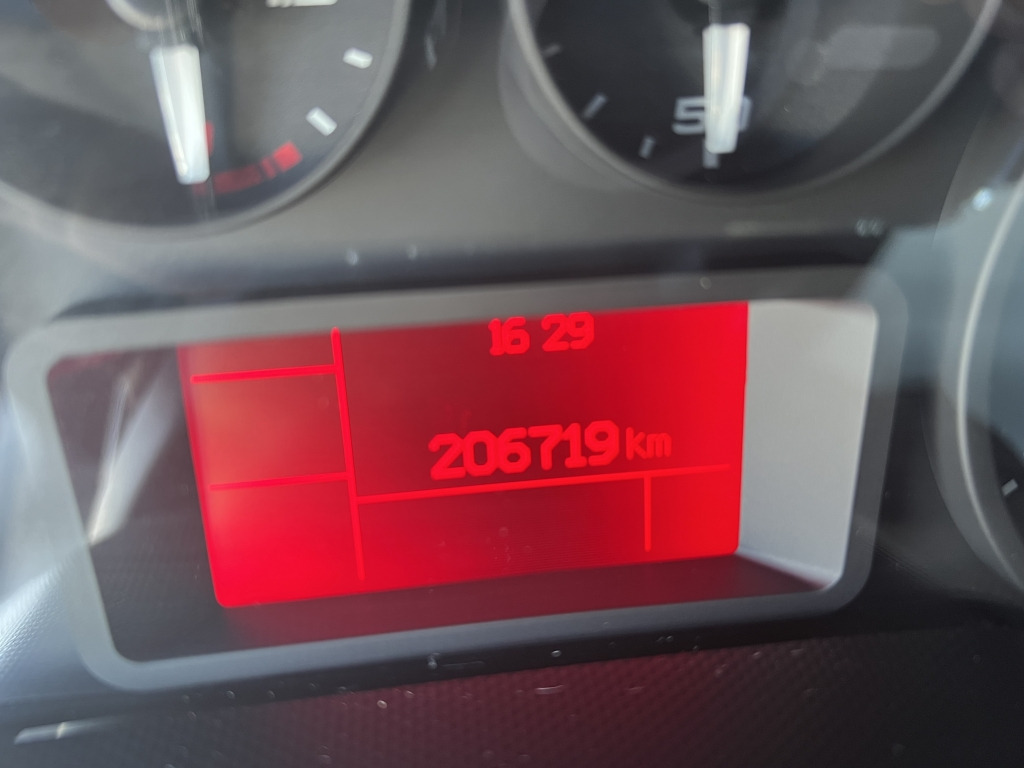 Iveco Daily 35S14 Thermokoffer 4,35m Klima Automatik!! - Dobozos kisteherautó: 3 kép. Iveco Daily 35S14 Thermokoffer 4,35m Klima Automatik!! - Dobozos kisteherautó: 3 kép.