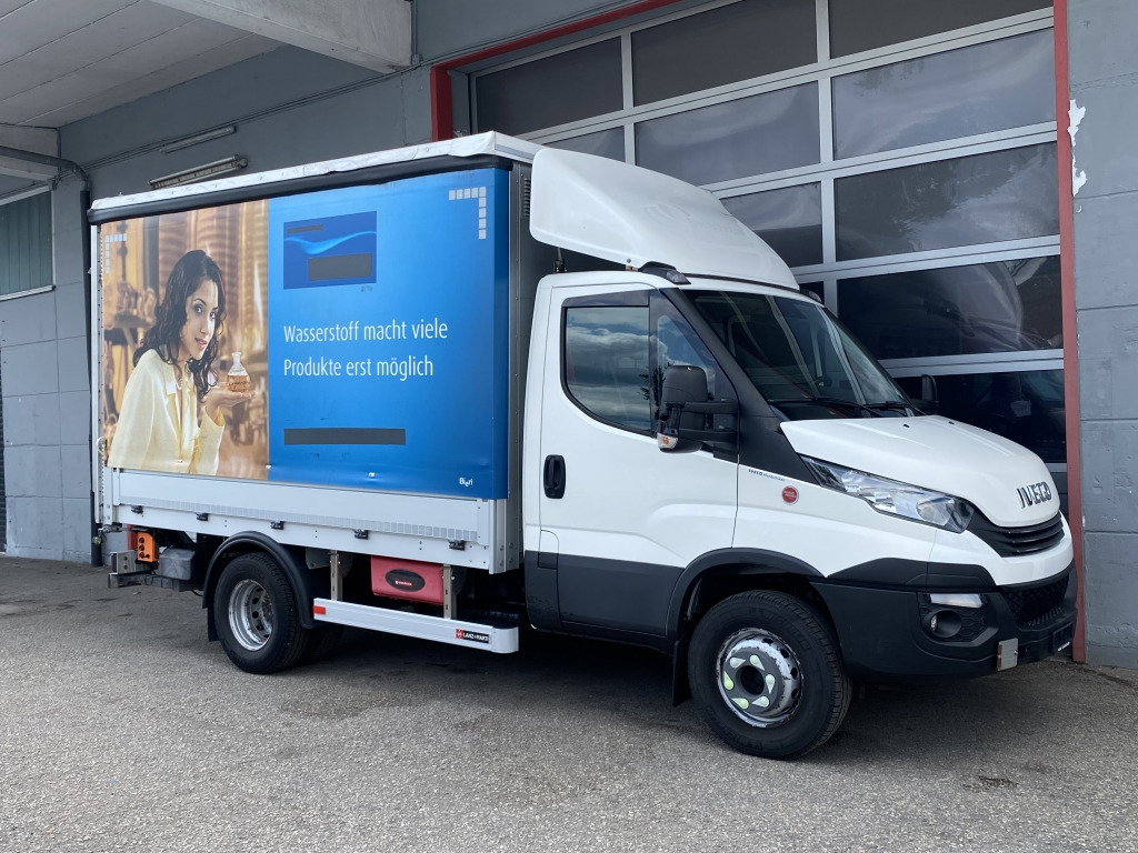 Iveco Daily 65C21 3,6m P+P+LBW Klima Automat. Webasto - Ponyvás kisteherautó: 1 kép. Iveco Daily 65C21 3,6m P+P+LBW Klima Automat. Webasto - Ponyvás kisteherautó: 1 kép.