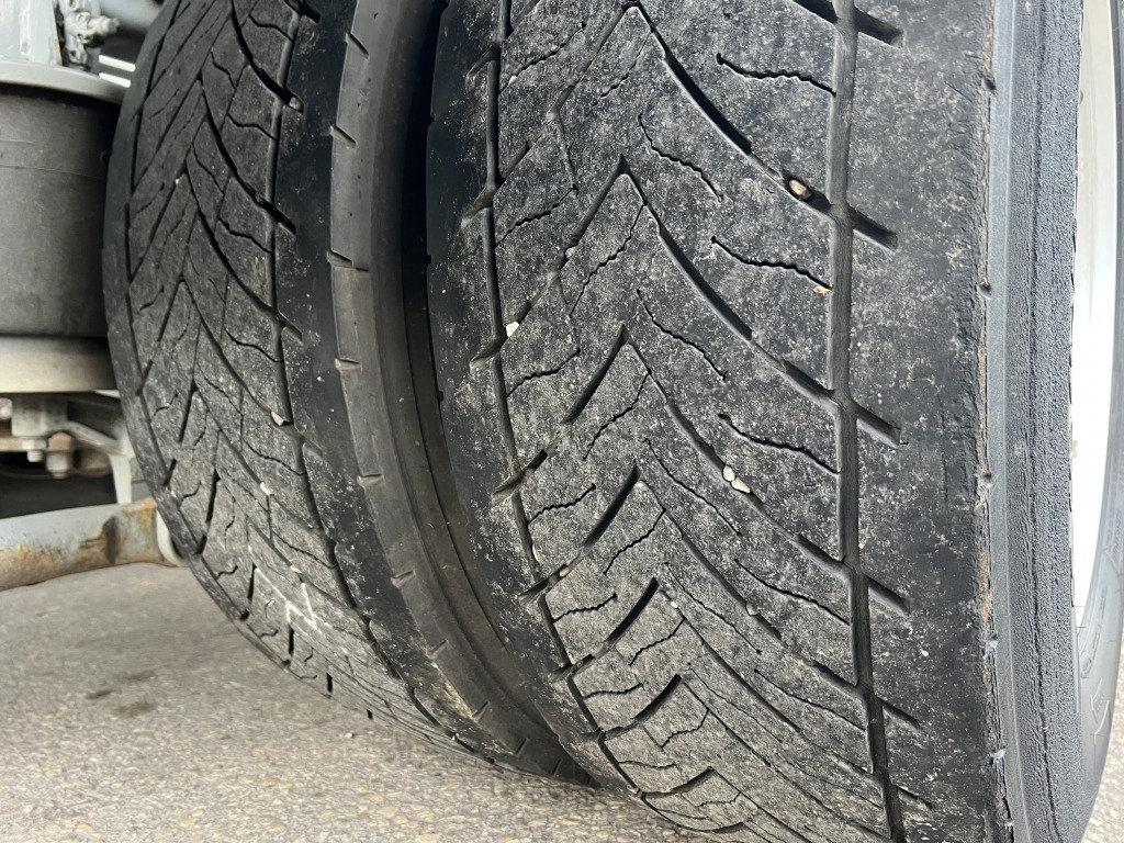 Iveco Stralis AD190S31 4,2mRdst Klimaaut. Intander ACC - Alvaz teherautó: 5 kép. Iveco Stralis AD190S31 4,2mRdst Klimaaut. Intander ACC - Alvaz teherautó: 5 kép.