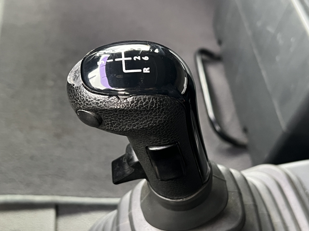 MAN TGA 26.440 6x2 LL Retarder Kran Palfinger 20002 - Ponyvás teherautó, Darus autó: 3 kép. MAN TGA 26.440 6x2 LL Retarder Kran Palfinger 20002 - Ponyvás teherautó, Darus autó: 3 kép.