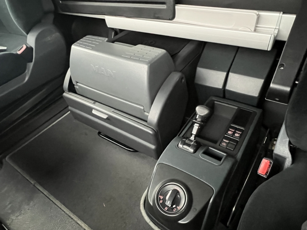 MAN TGX 26.440 Retarder Standklima LBW MitsubisTU100 - Hűtős teherautó: 5 kép. MAN TGX 26.440 Retarder Standklima LBW MitsubisTU100 - Hűtős teherautó: 5 kép.