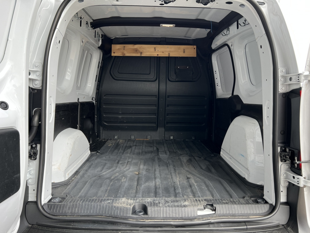 Mercedes-Benz Citan 110 CDI Standard Klima Scheckheftgepflegt - Kis furgon: 5 kép. Mercedes-Benz Citan 110 CDI Standard Klima Scheckheftgepflegt - Kis furgon: 5 kép.