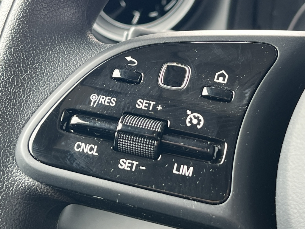 Mercedes-Benz Citan 112 CDI Euro6d Klimaautom. NAVI Kamera AHK - Kis furgon: 3 kép. Mercedes-Benz Citan 112 CDI Euro6d Klimaautom. NAVI Kamera AHK - Kis furgon: 3 kép.