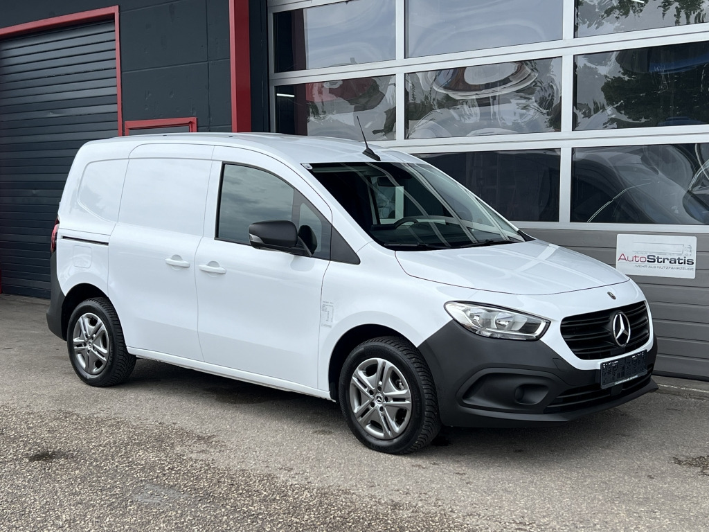 Mercedes-Benz Citan 112 CDI Euro6d Klimaautom. NAVI Kamera AHK - Kis furgon: 1 kép. Mercedes-Benz Citan 112 CDI Euro6d Klimaautom. NAVI Kamera AHK - Kis furgon: 1 kép.