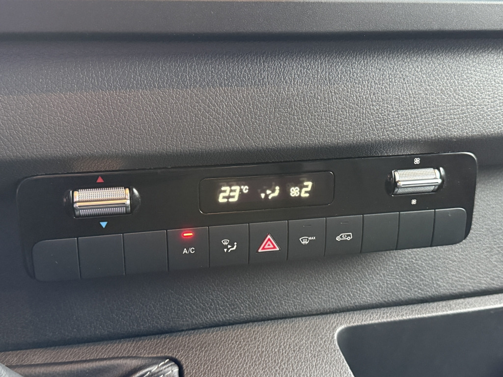 Mercedes-Benz Sprinter 317 CDI H3 MAXI SuperHochdach KlimaTemp - Furgon: 4 kép. Mercedes-Benz Sprinter 317 CDI H3 MAXI SuperHochdach KlimaTemp - Furgon: 4 kép.