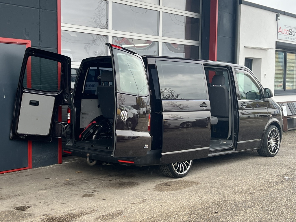 VW T5 Kombi 2,0 TDI BlueMotion Klima 9-Sitzer - Autó: 5 kép. VW T5 Kombi 2,0 TDI BlueMotion Klima 9-Sitzer - Autó: 5 kép.